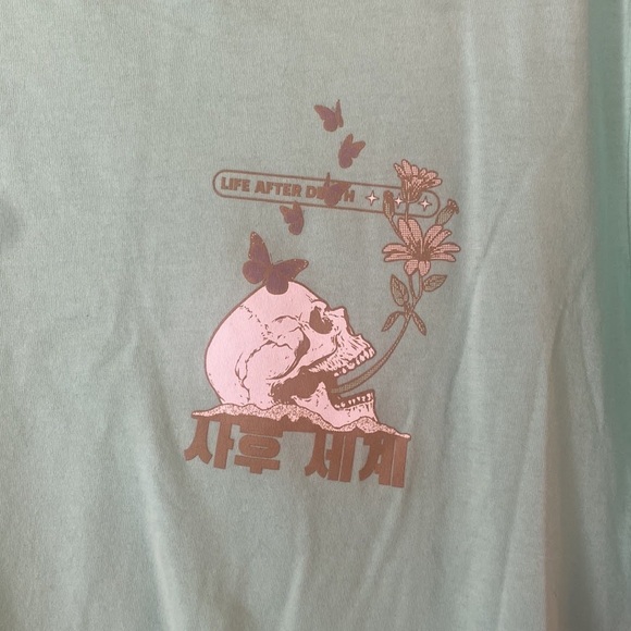 This is a life after death cloakbrand minty green color made by markiplier - Picture 3 of 10